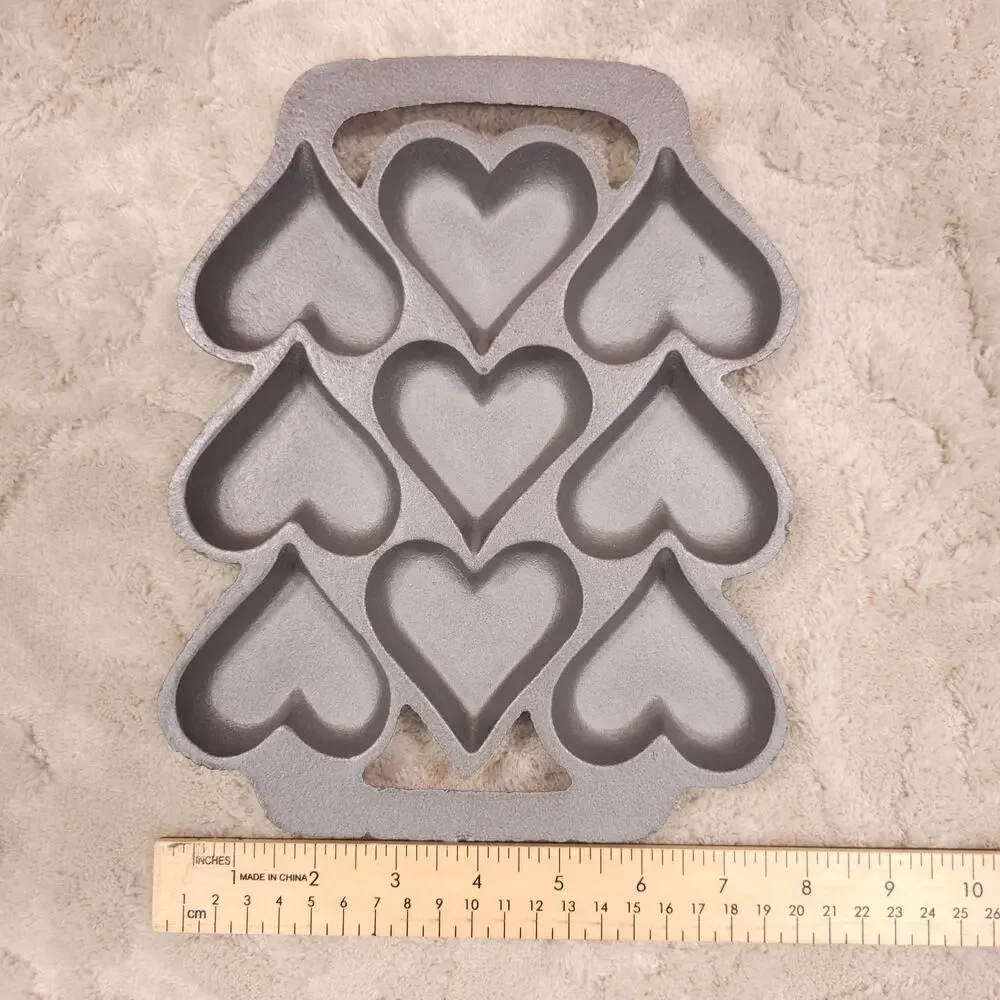 Cast Iron Shortbread Cornbread Baking Pan Hearts